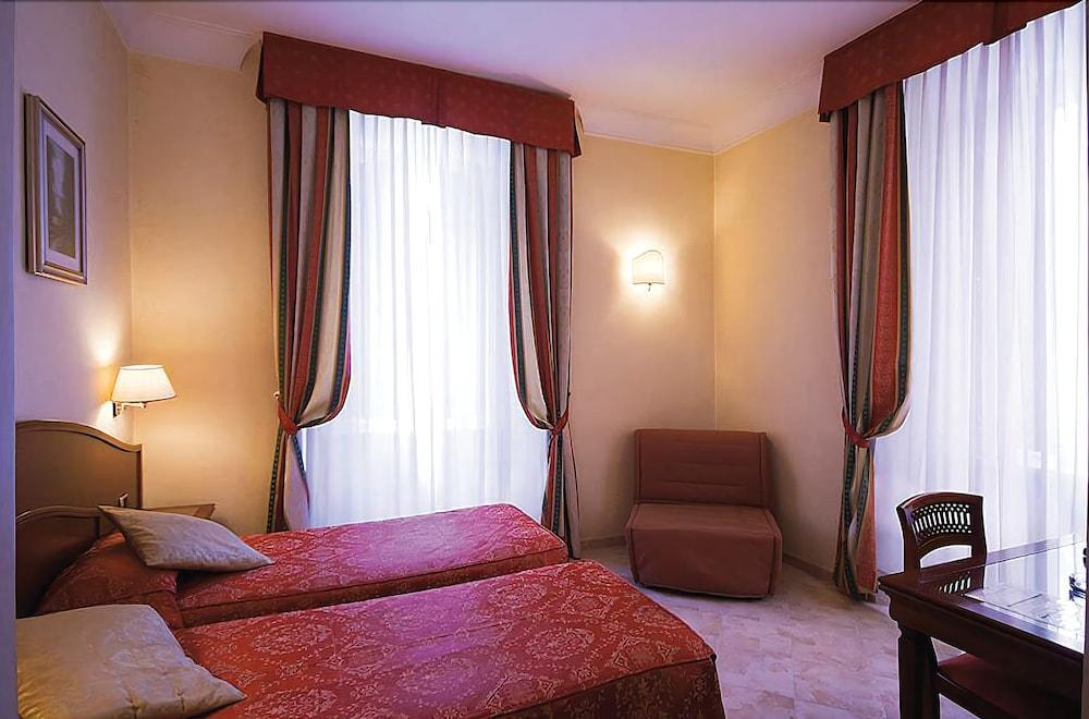 Hotel Dolomiti โรม ภายนอก รูปภาพ